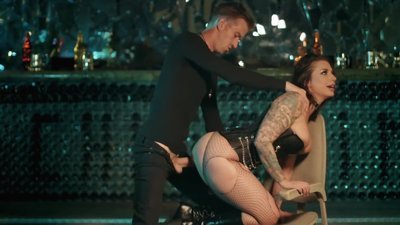 Examination of partner's disappearing leads curious detective into peculiar bar where this guy hooks up with stunning owner. Smart girl with ease